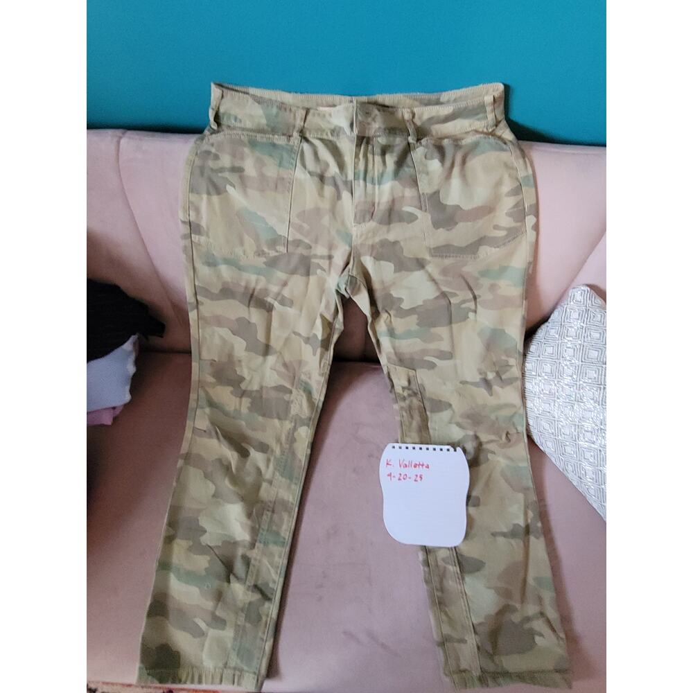 Anthropologie Pilcro Camo Utility Pants Size 32 NWT